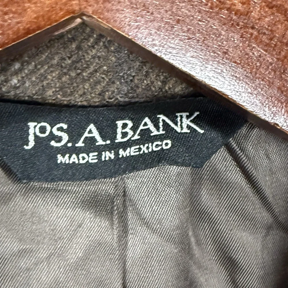 Jos A Bank 42L Brown Blazer Windowpane Wool Elbow Patch 2 Button Jacket